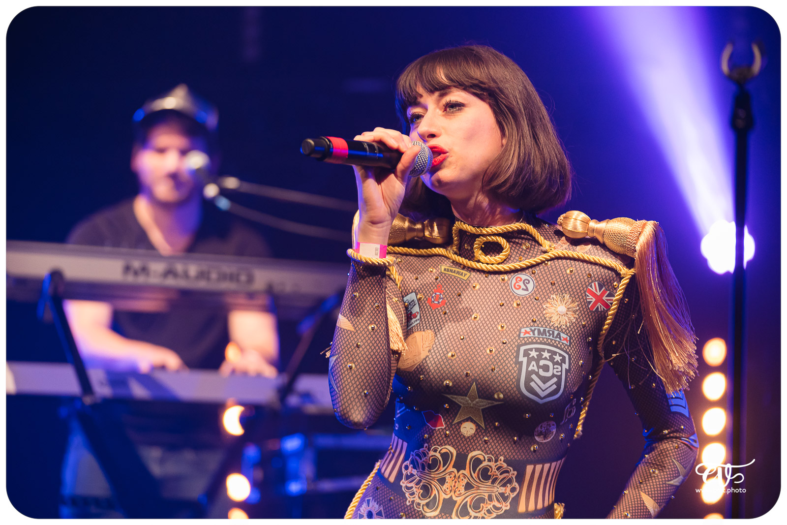 TMTPHOTO REDLIGHT DREAMS 011